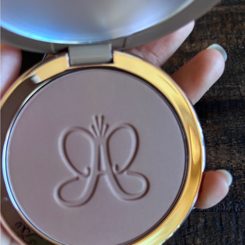 NIP-Smooth Blur Bronzer - Beach Bum Bronze - Picture 7 of 8